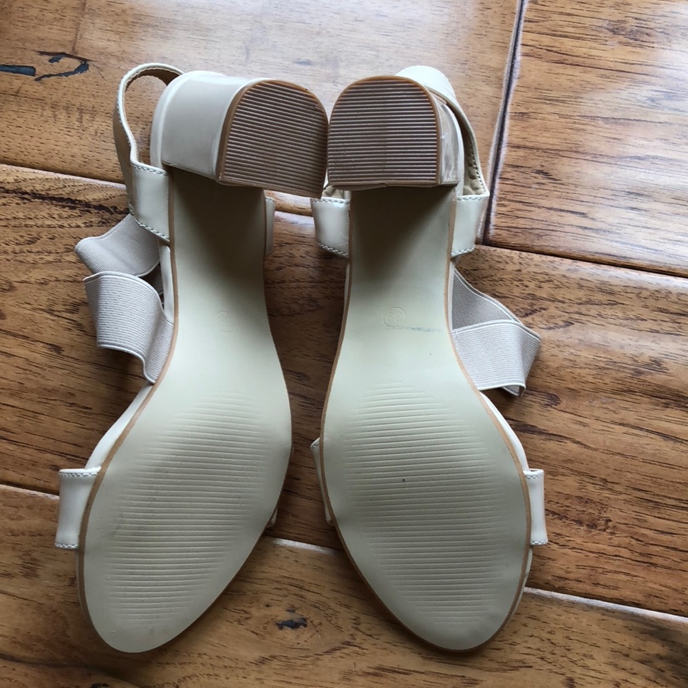 Sandals - Picture 4 of 4